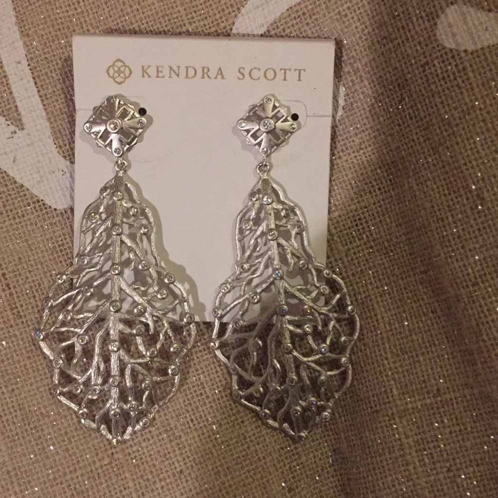 Kendra Scott Ariel earrings